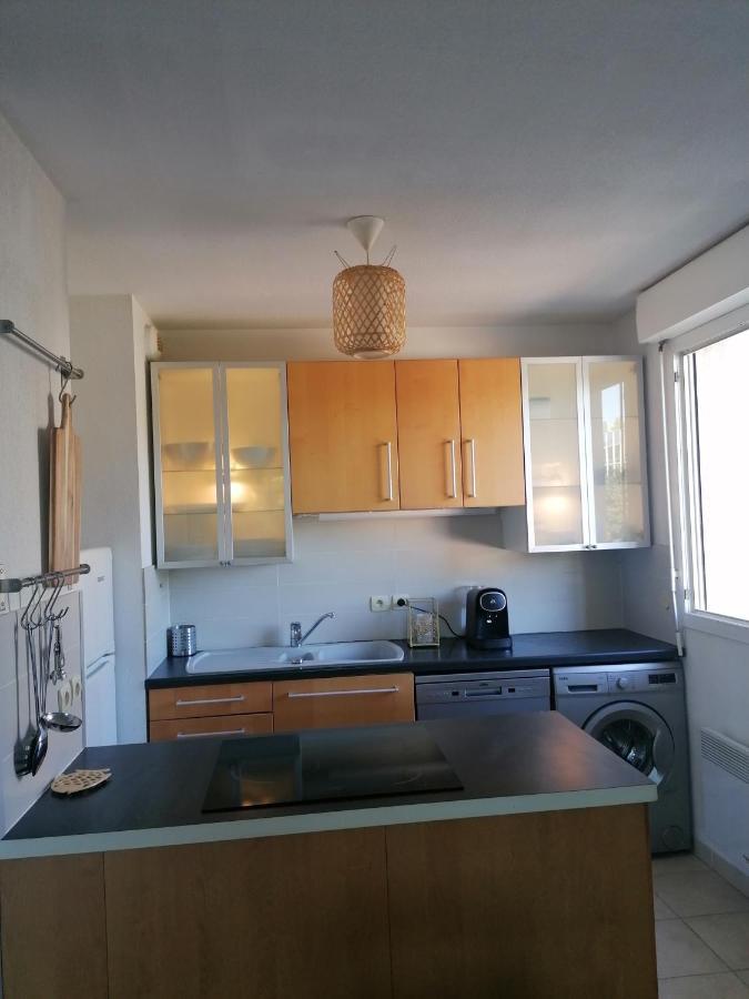 Marseille : Joli T2 Mer Et Collines + Terrasse Marselha Exterior foto